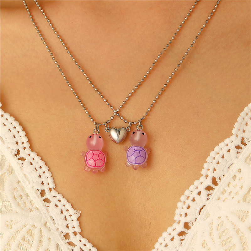 Women'S Day Fashion Show - 2pc Cute Luminous Turtle Pendant Necklace